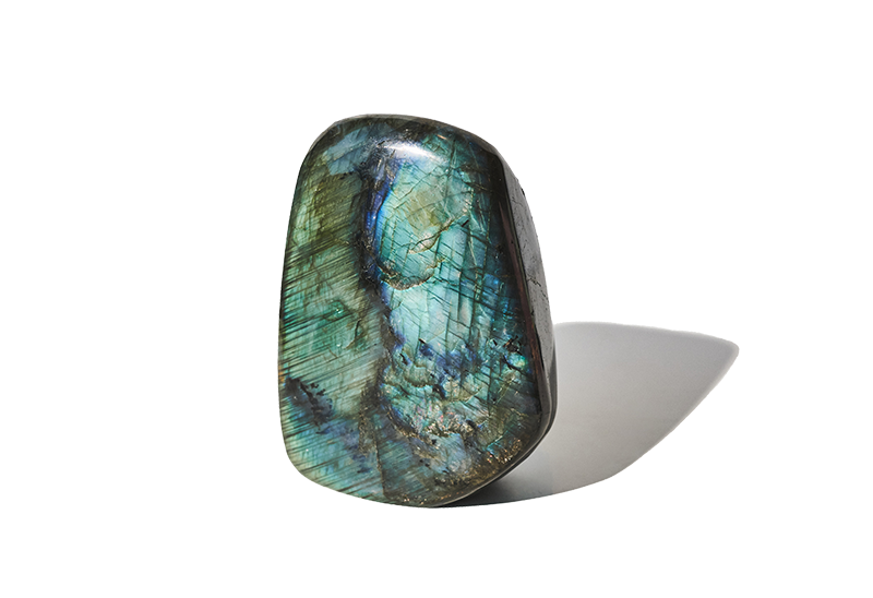 what does labradorite do 