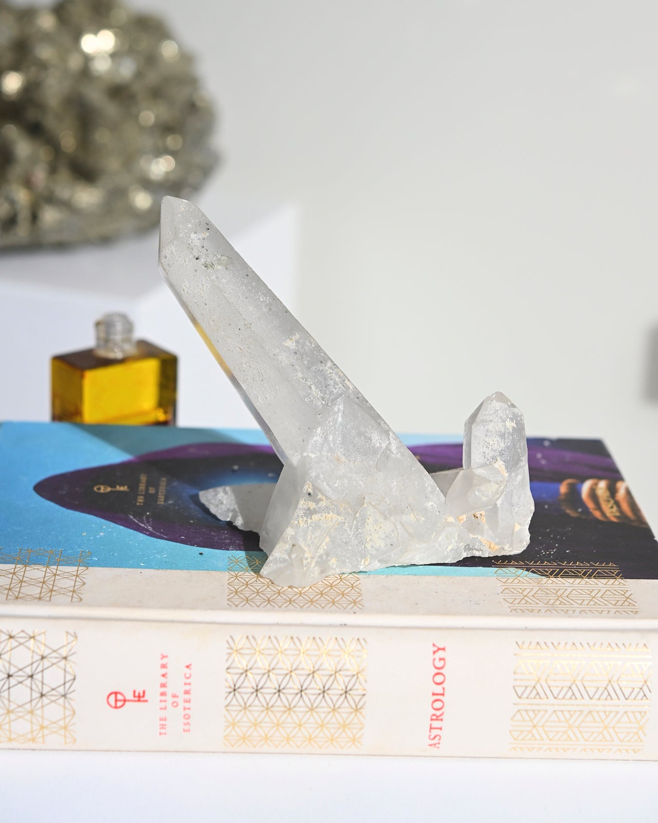 11pc--quartz-528--5x3x3-3925.jpg