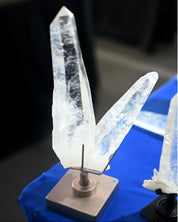 Double Lemurian Point on Stand