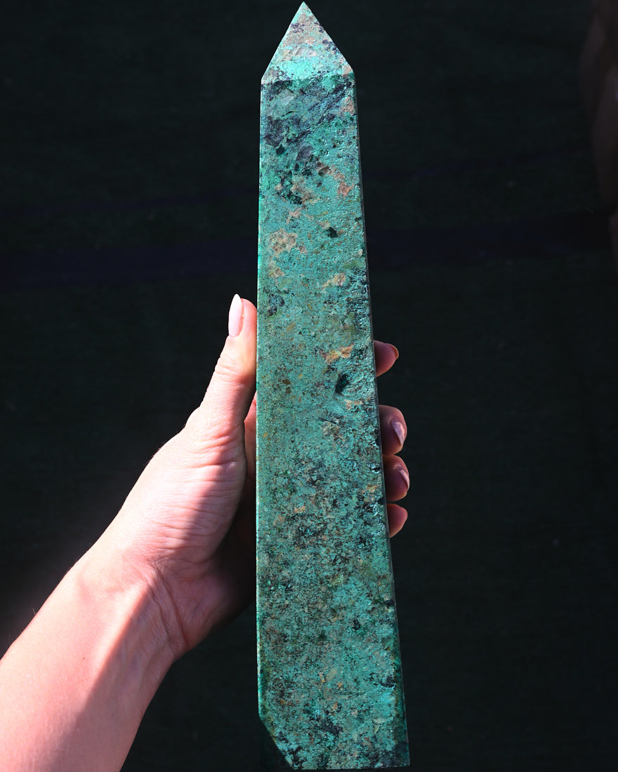 Chrysocolla Obelisk 24in - 5lbs