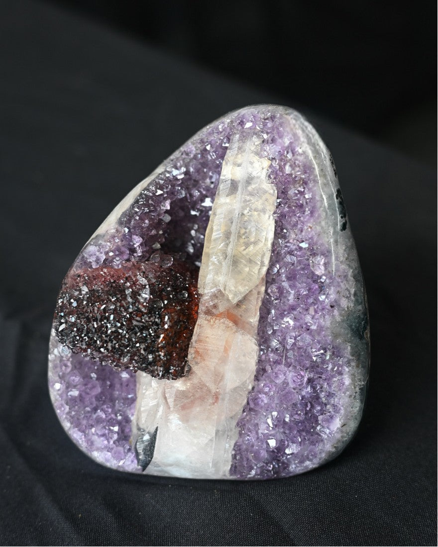 Amethyst Geode 3.3lbs - Calcite/ Hematite