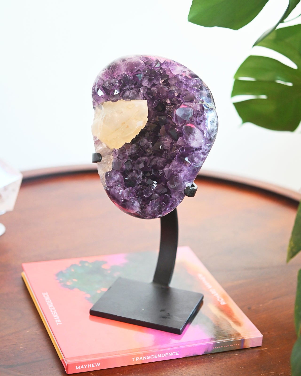 amethyst--stand--25-4.07--410--13x6x4--1798.jpg