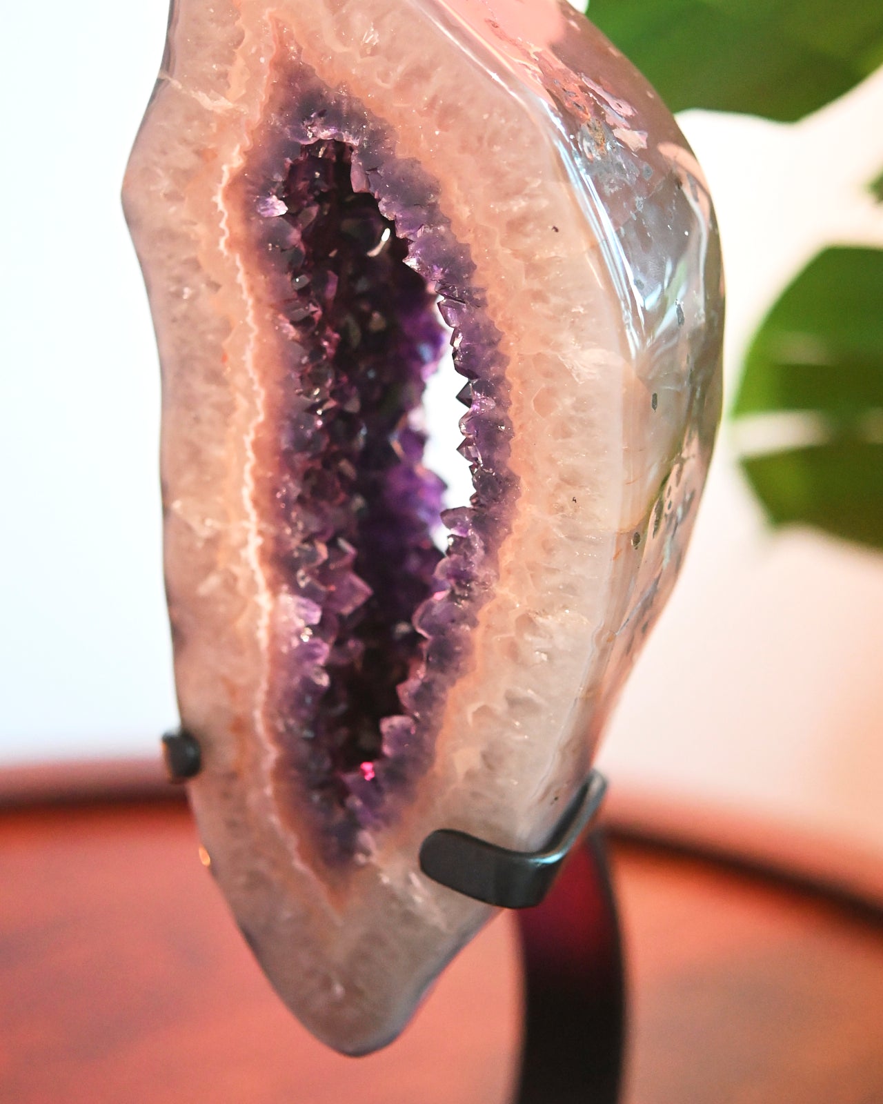 amethyst--stand--25-5.601--450--17x5x5--1917.jpg