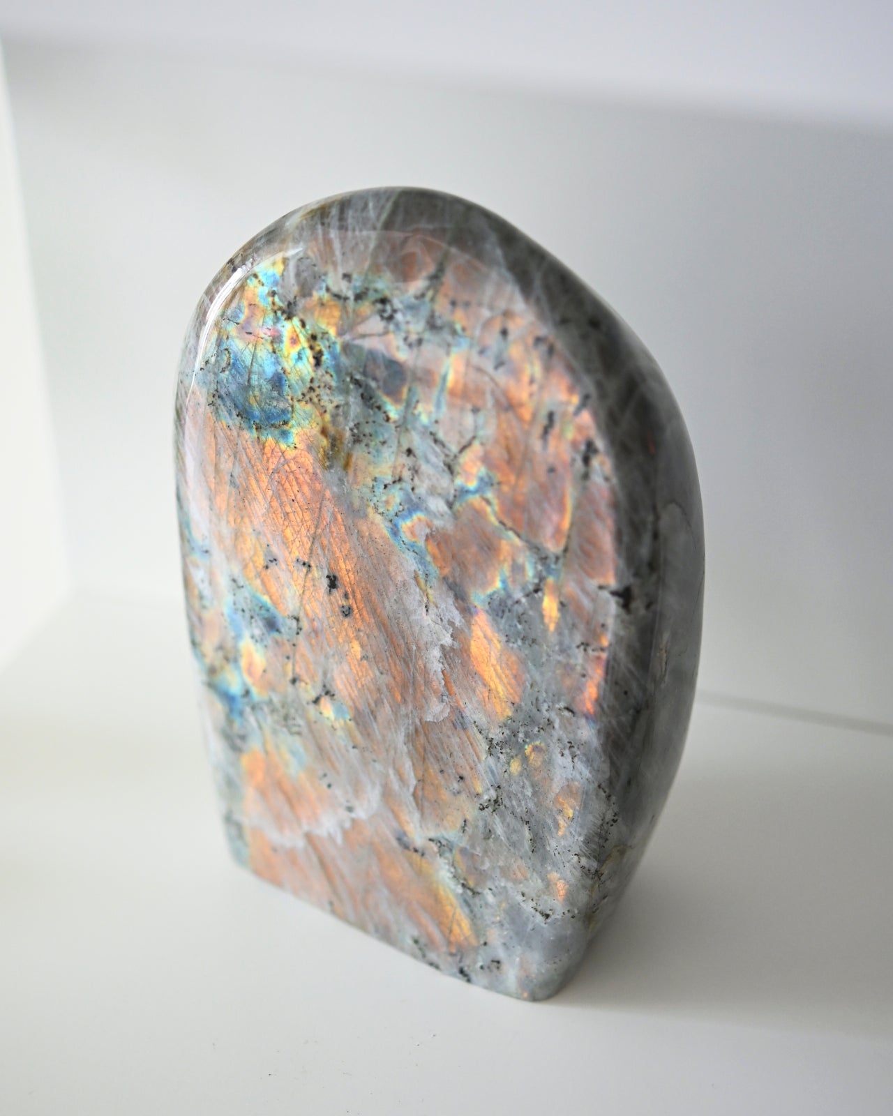 labradorite--2.234--7x5x2--1031.jpg