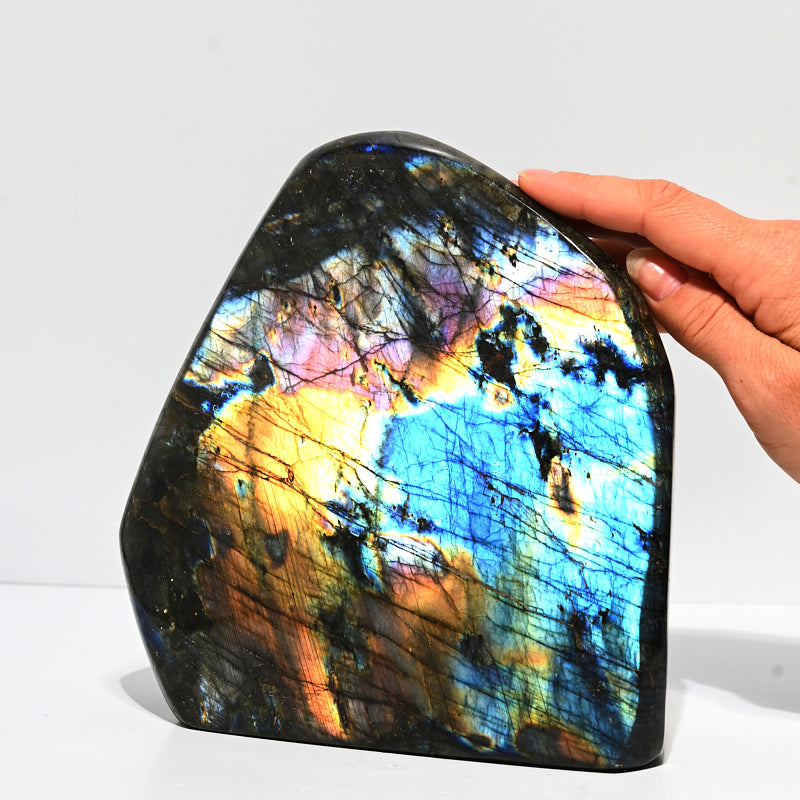 labradorite--3.2--8x7x3--6681.jpg__PID:427de56c-b7cc-494e-8c23-d6c9d113a579