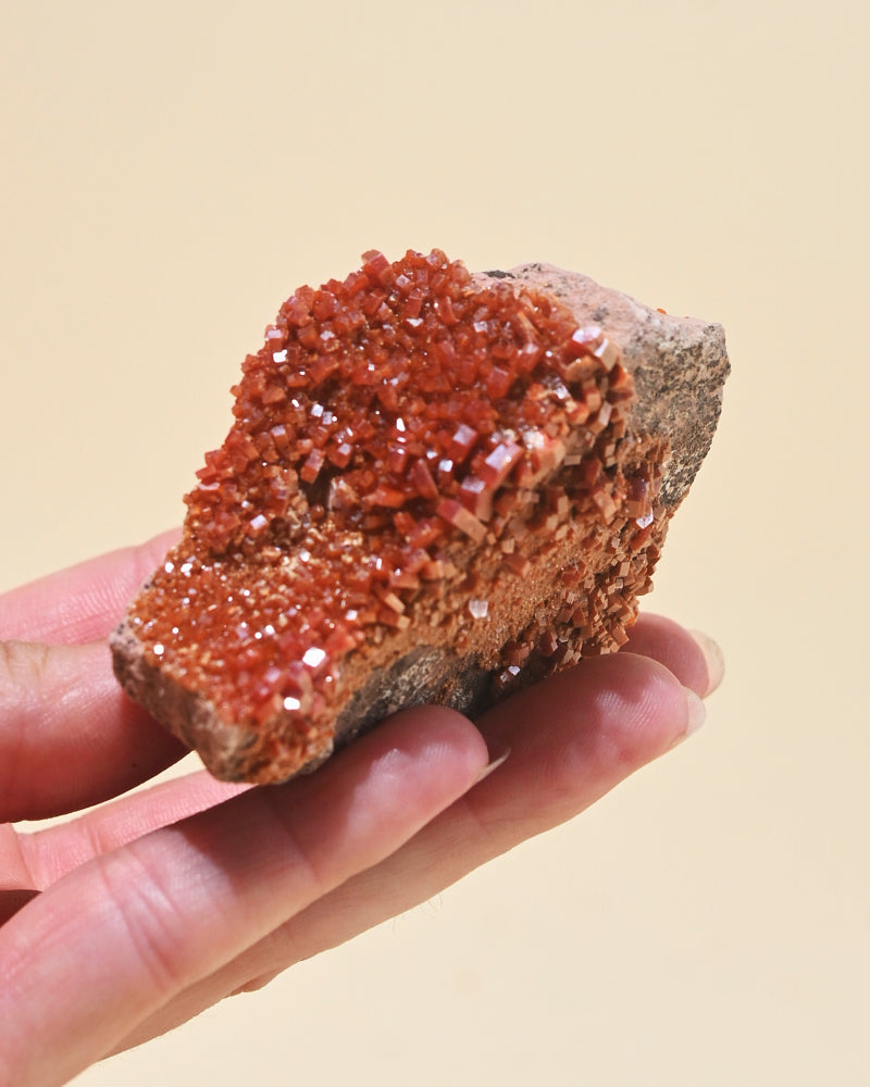 vanadinite--80-3x211786.jpg