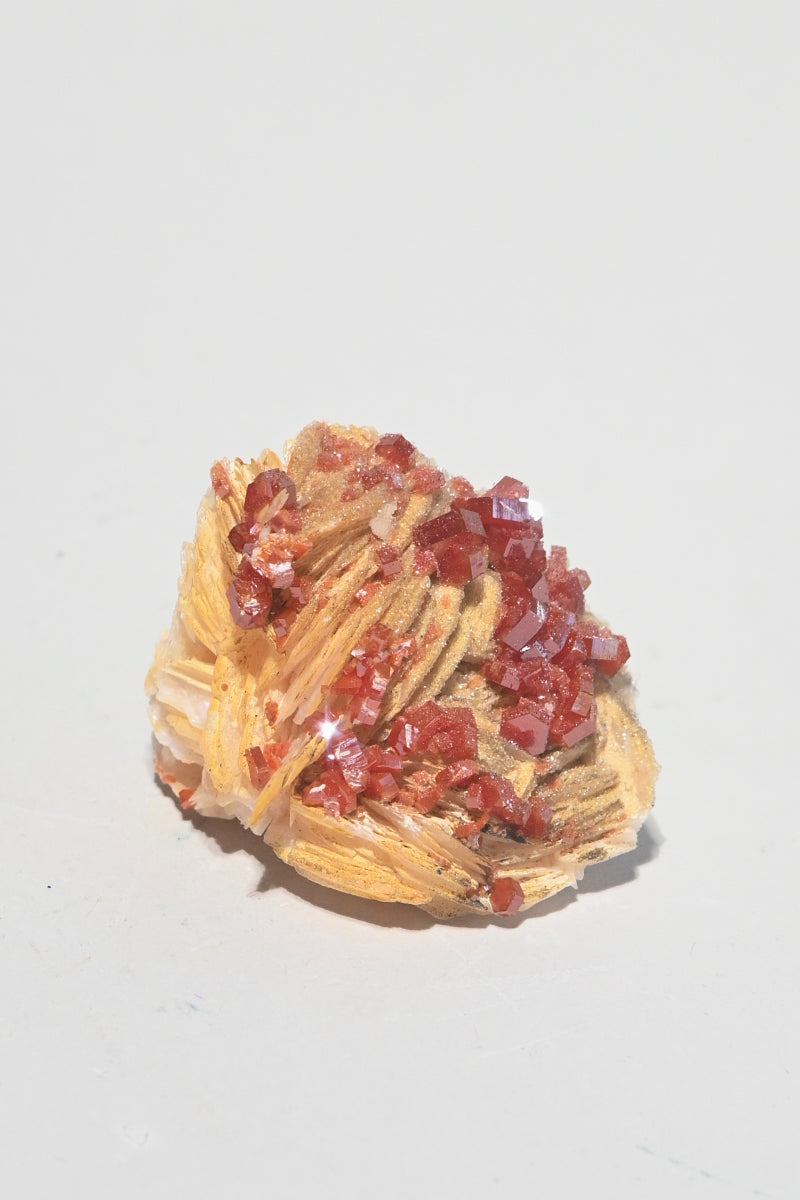 vanadinite-barite--66g--12404.jpg